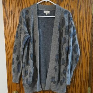 BE COOL Gray and Blue Leopard Cardigan